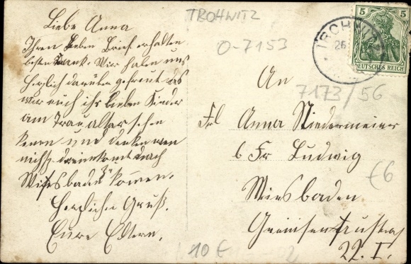 Thronitz Markranst&auml;dt in Sachsen, Wohnhaus, Anwohner an den Fenstern