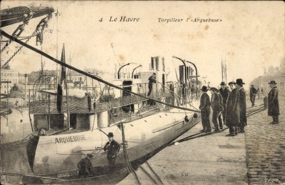 Le Havre, Franz&ouml;sisches Kriegsschiff