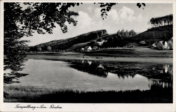 Czaplinek Tempelburg Pommern, Landschaft mit See, H&uuml;geln und H&auml;usern