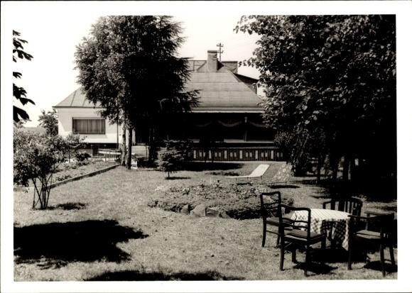 Foto G&uuml;llesheim Horhausen im Westerwald, Gastst&auml;tte mit Gartenterrasse