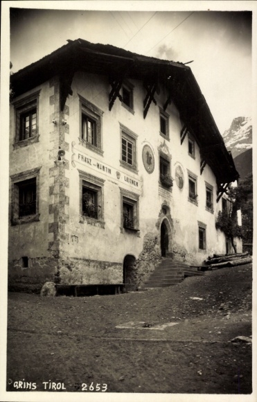 Grins in Tirol, Geb&auml;ude, Franz Martin
